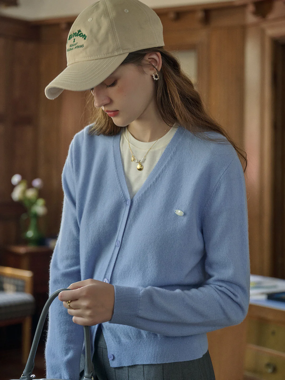 V-neck Simple 100% Wool Cardigan