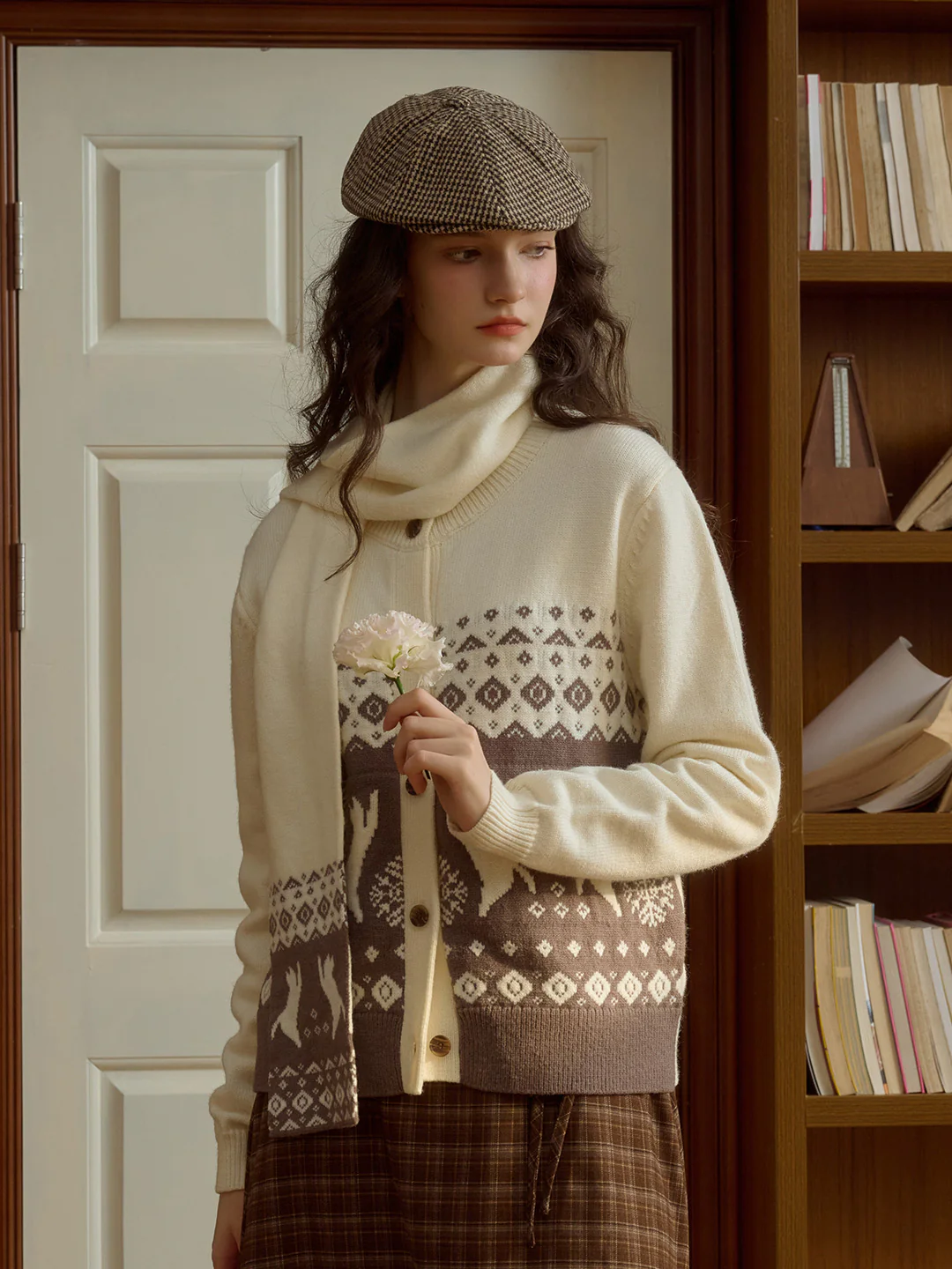 Exclusive Cat & Snowflake Jacquard Round Neck Fair Isle Cardigan (With Scarf)