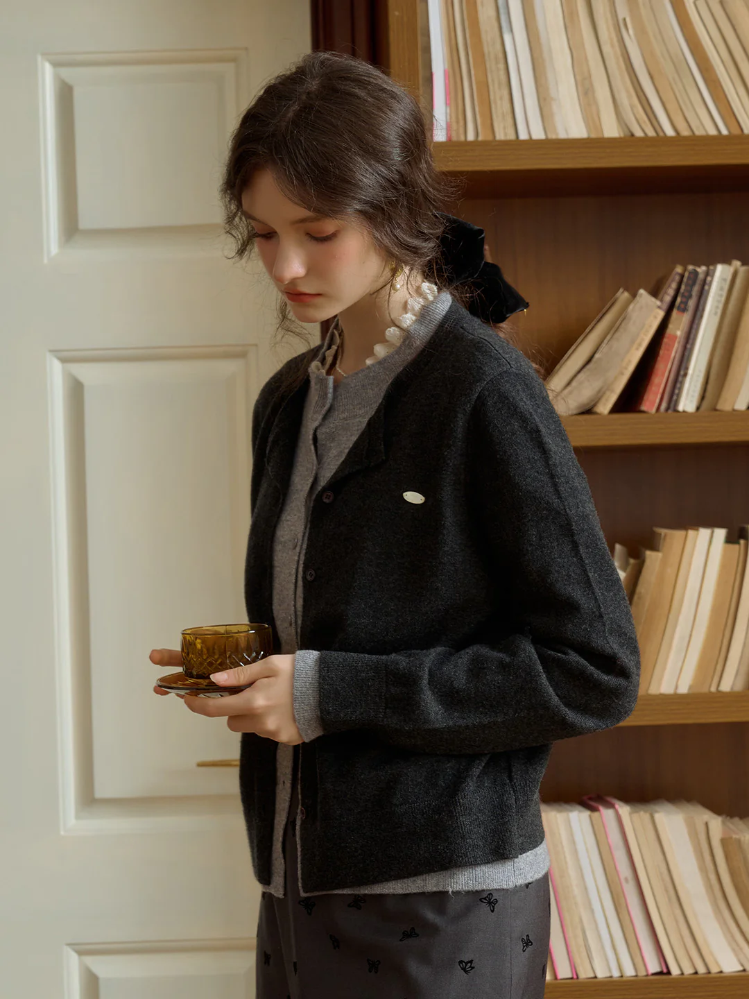 Round Neck Contrast Color Faux Two-Piece 100% Wool Cardigan - Black Gray