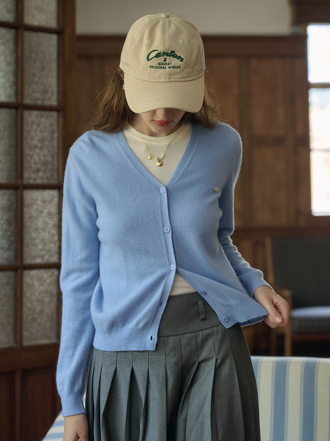 V-neck Simple 100% Wool Cardigan
