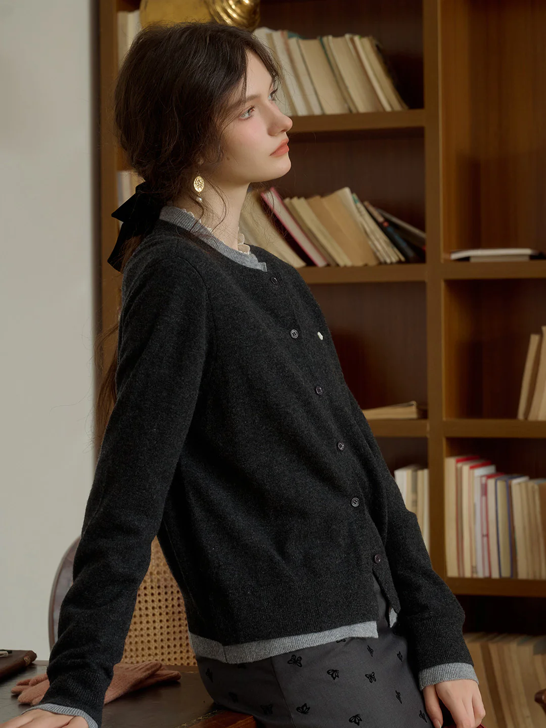 Round Neck Contrast Color Faux Two-Piece 100% Wool Cardigan - Black Gray