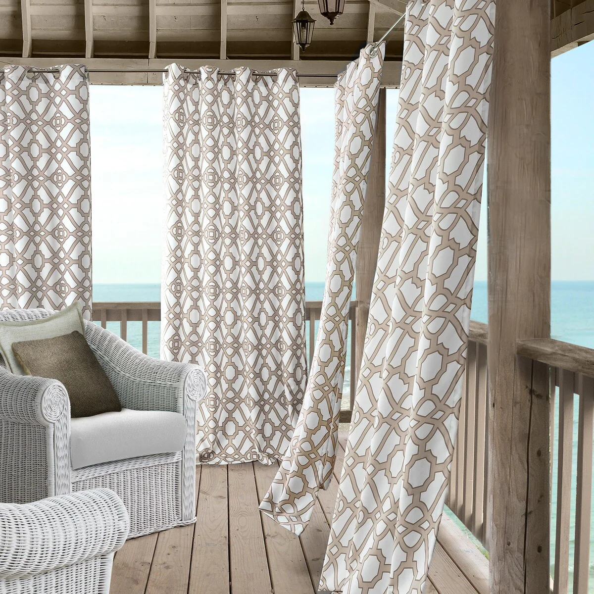 Indoor/Outdoor Grommet Window Panel