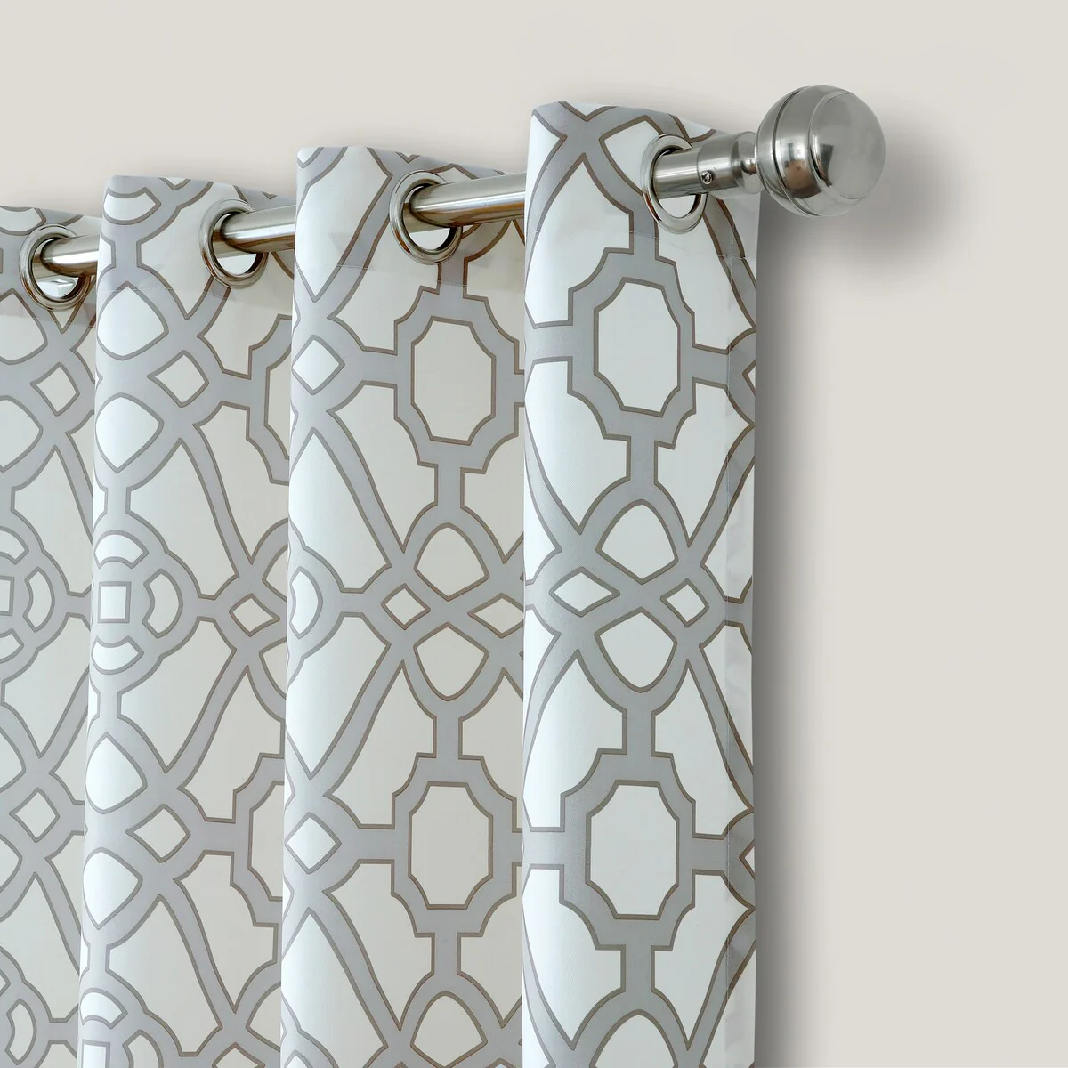 Indoor/Outdoor Grommet Window Panel