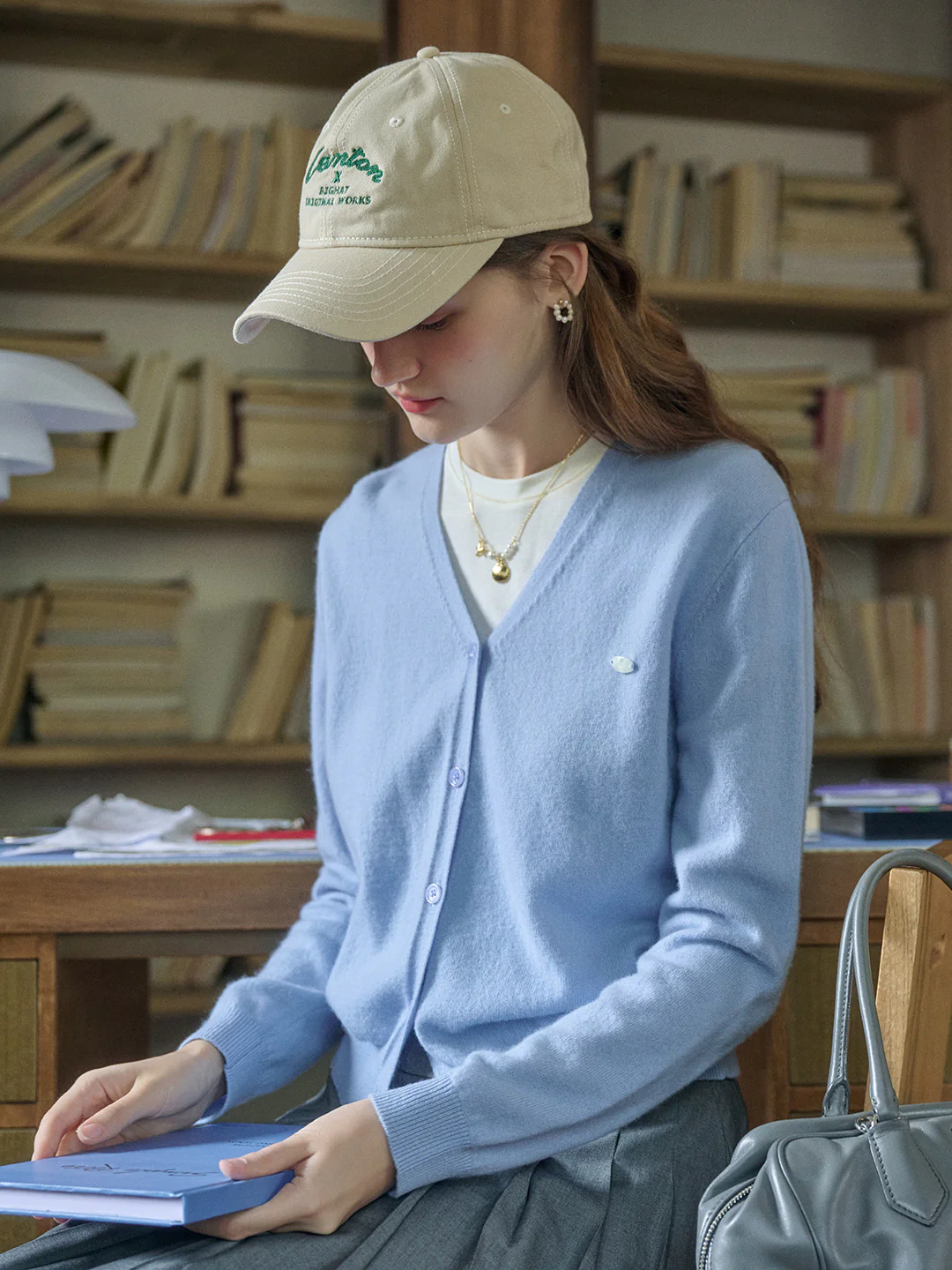 V-neck Simple 100% Wool Cardigan