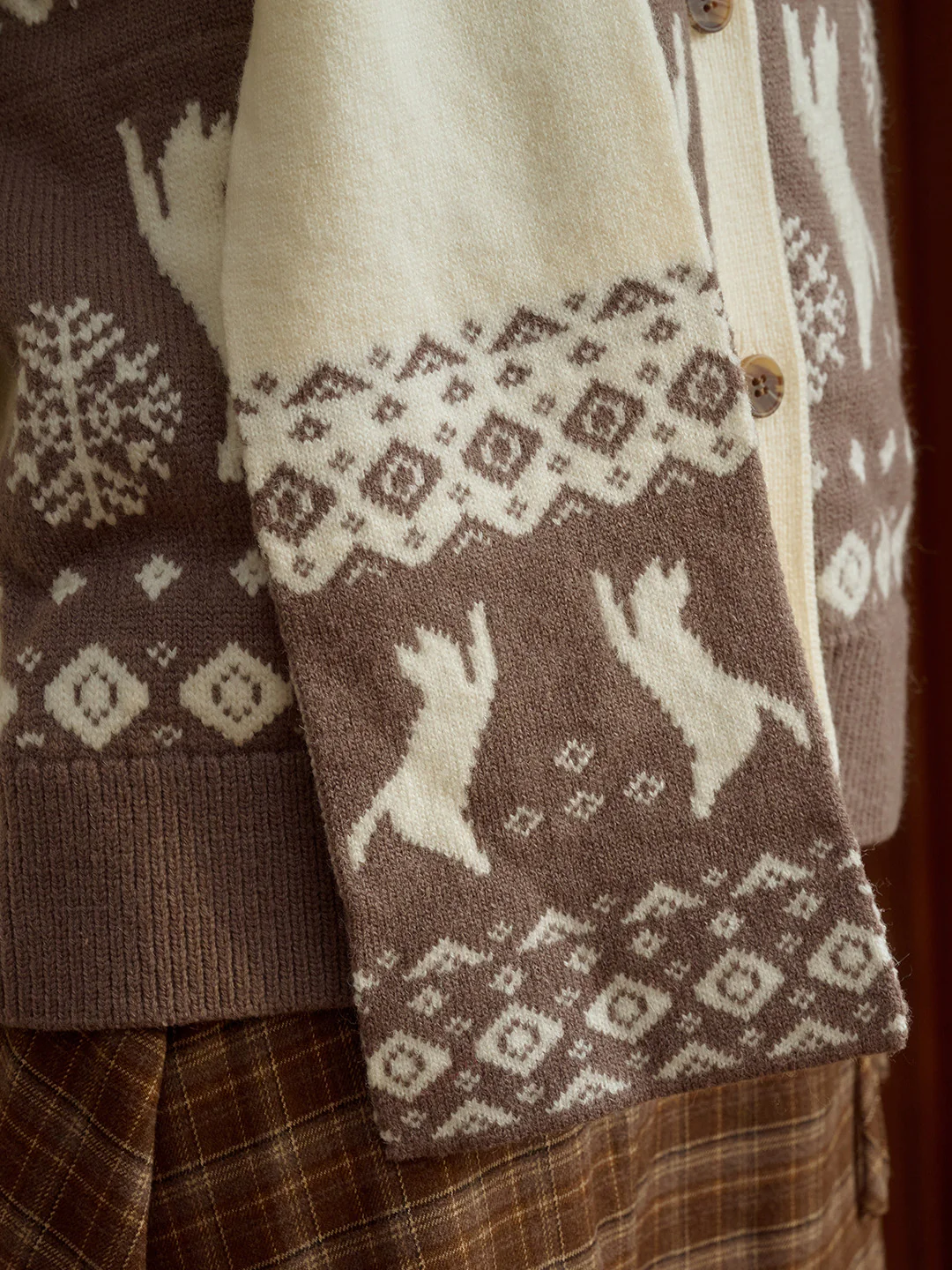 Exclusive Cat & Snowflake Jacquard Round Neck Fair Isle Cardigan (With Scarf)