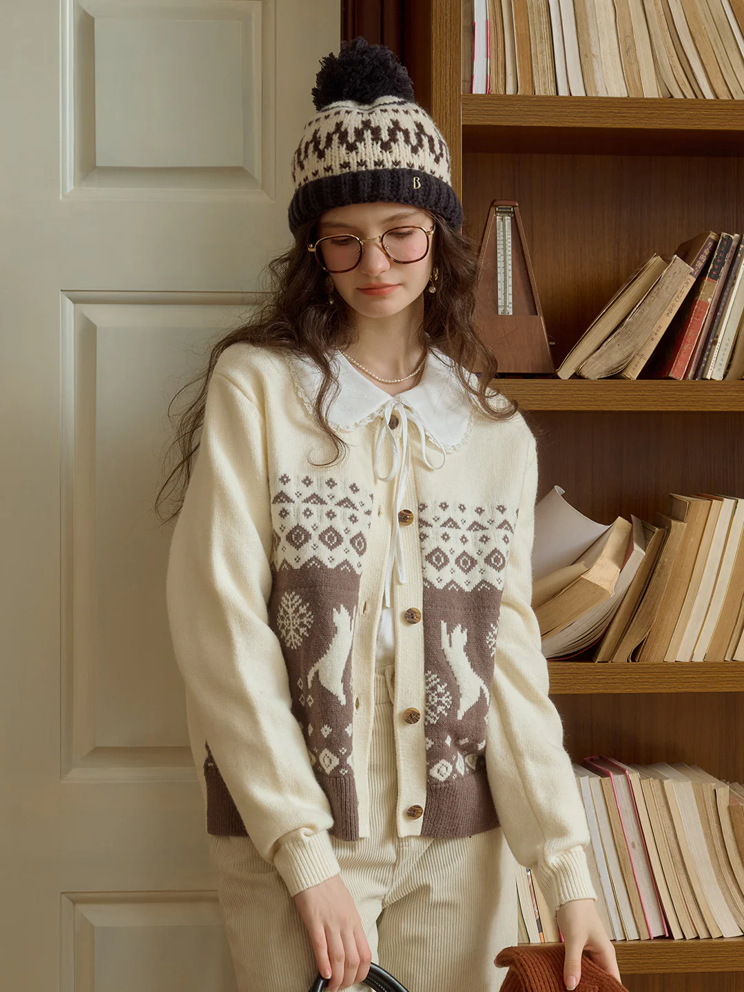 Exclusive Cat & Snowflake Jacquard Round Neck Fair Isle Cardigan (With Scarf)