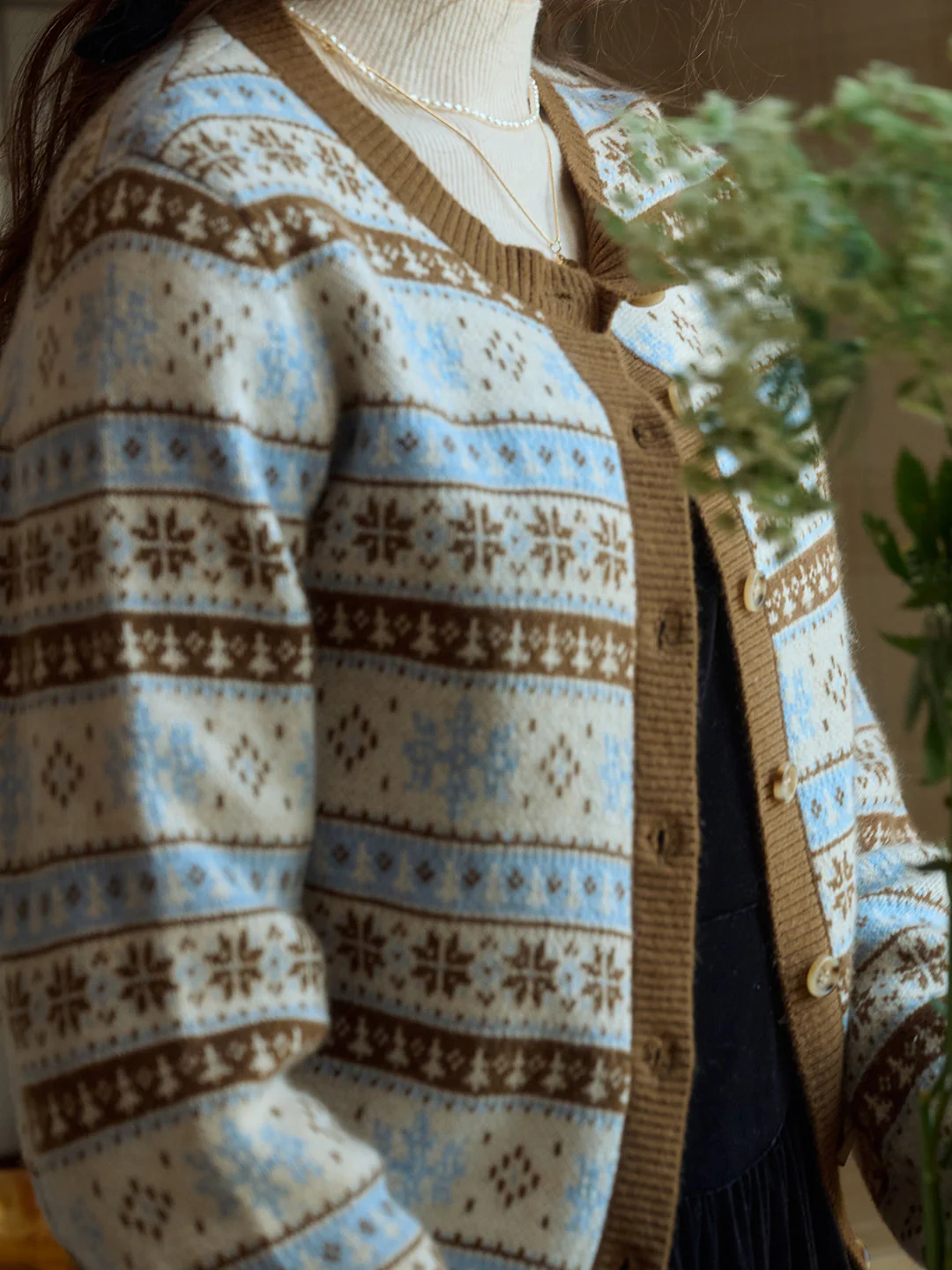 Exclusive Design Snowflake Jacquard Fair Isle Crew Neck Sweater Cardigan