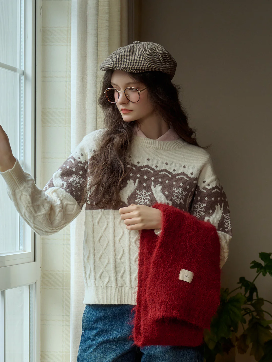 Exclusive Cat & Snowflake Jacquard Round Neck Fair Isle Sweater