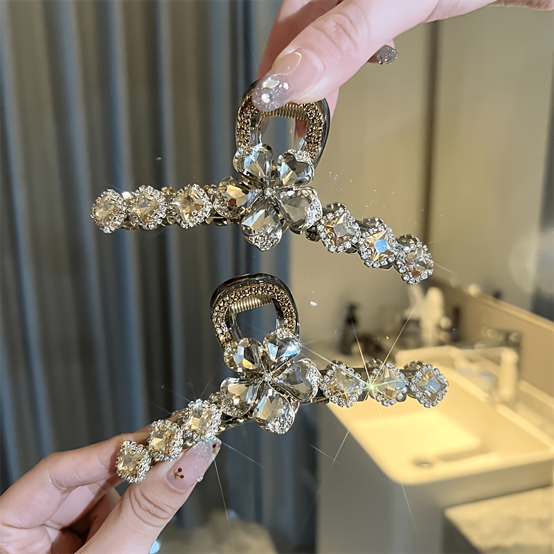 Print Large Rhinestone Flower Hair Claw - Women's Golden-Tone Acrylic Shark Clip, Fashionable Bun Accessory with Vibrant Gemstone Embellishments